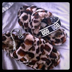 Ugg leopard “Fluff yeah” slippers